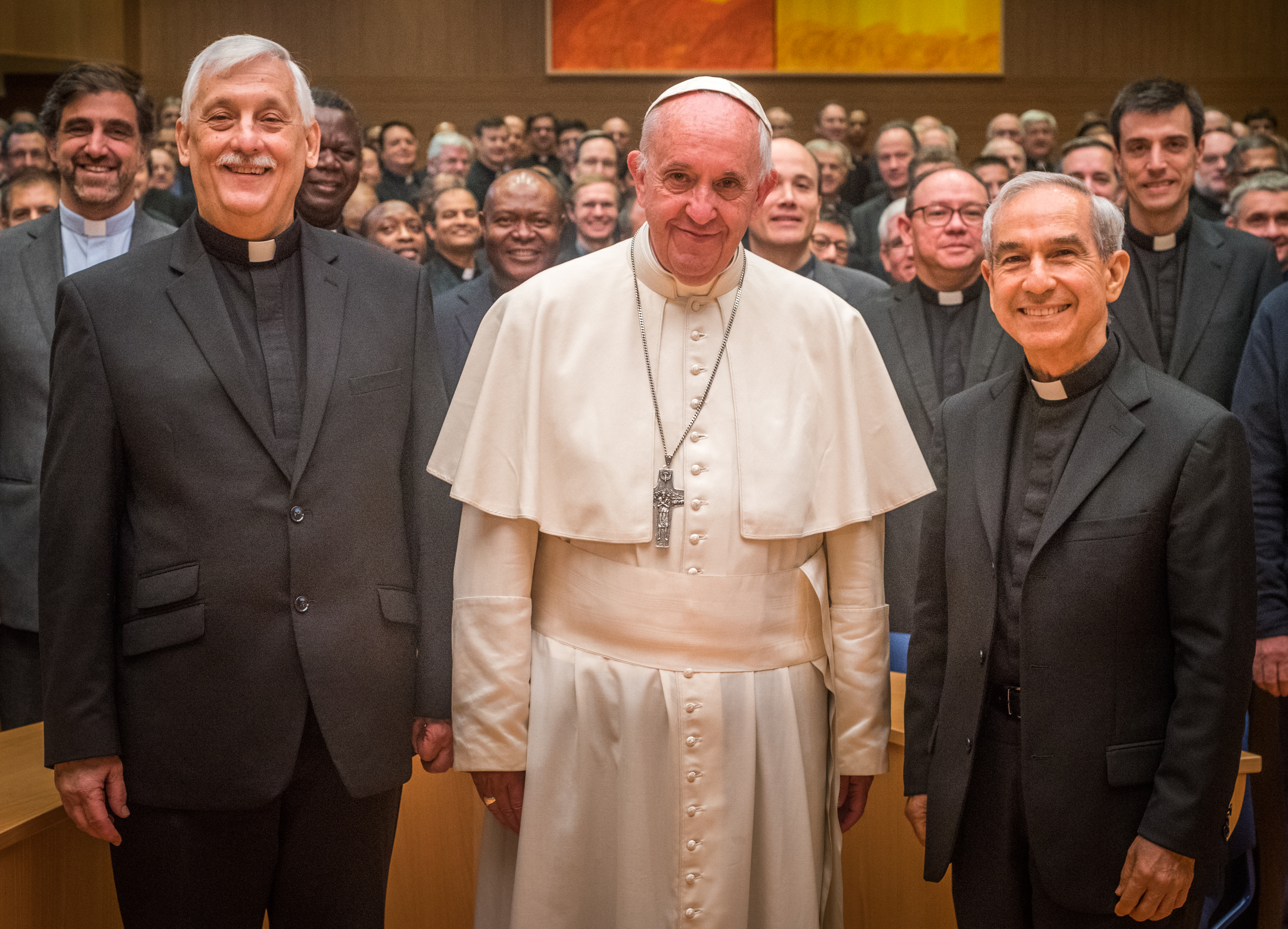 https://jesuitas.es/images/actualidad/2017/03/161024_gc36_pope_francis_visit_ie_2_30533285205_o.jpg